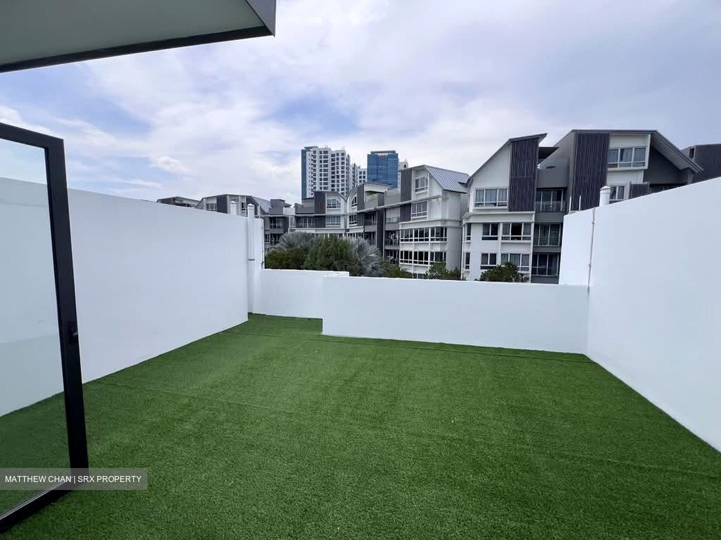 West Coast Road (D5), Terrace #532841641
